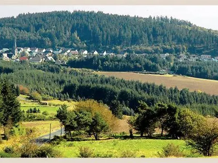 Han/Misafirhane Landgasthof Zur Krone Langenfeld (Eifel)