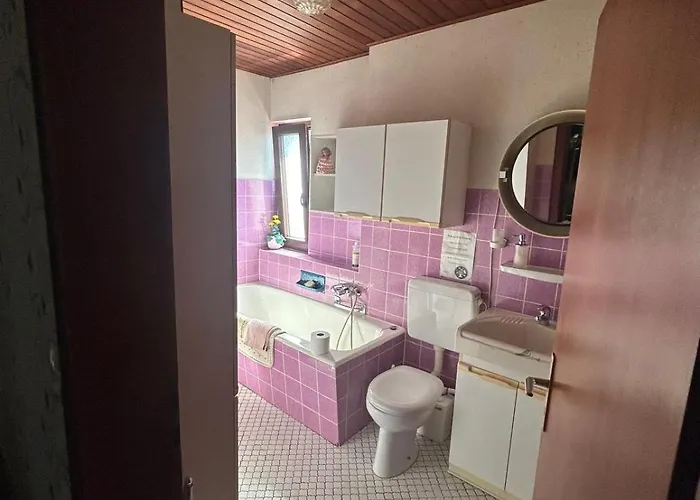 אורחן Zur Krone